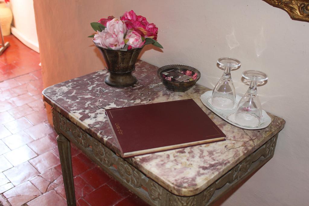 Chateau De Vedene Room photo