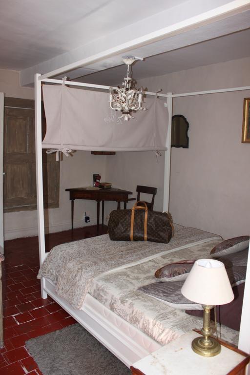Chateau De Vedene Room photo