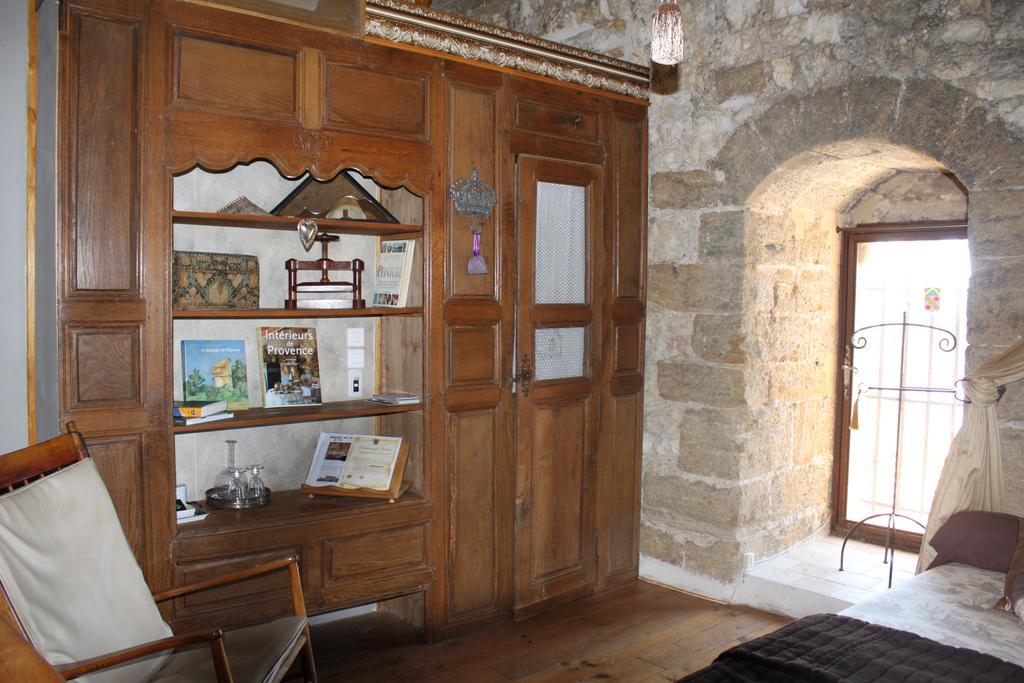 Chateau De Vedene Exterior photo